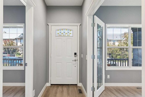 137 Prestwick Mews Se, Calgary, AB 