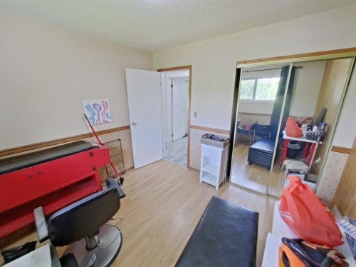 121 Park Crescent, Stavely, AB 