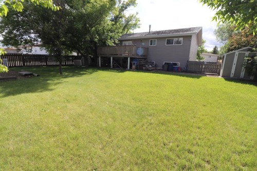 121 Park Crescent, Stavely, AB 