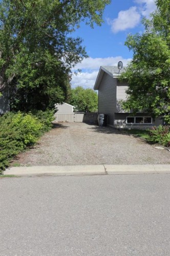 121 Park Crescent, Stavely, AB 