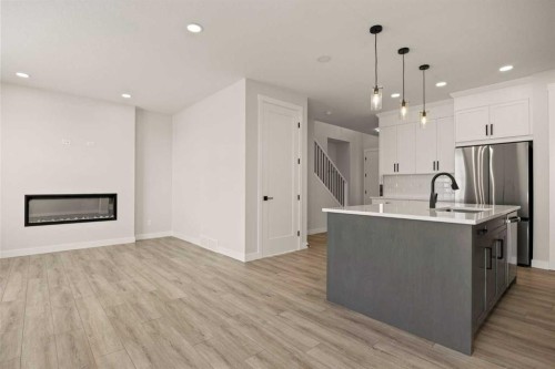 446 Kinniburgh Loop, Chestermere, AB 