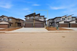 30 Waterford Mews Chestermere, AB T1X 3B4