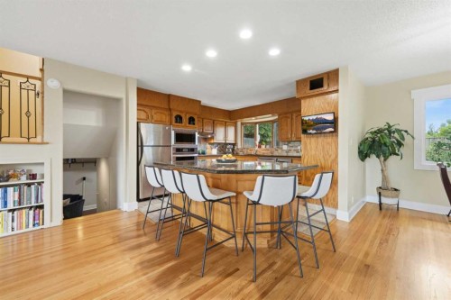 1439 90 Avenue Sw, Calgary, AB 