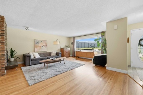 1439 90 Avenue Sw, Calgary, AB 