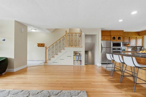 1439 90 Avenue Sw, Calgary, AB 