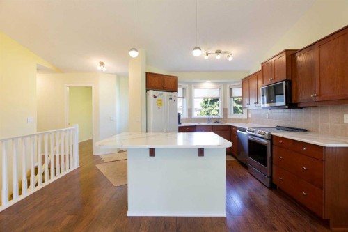 612 Riverside Boulevard Nw, High River, AB 