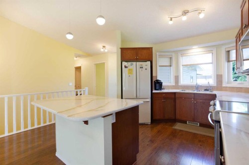 612 Riverside Boulevard Nw, High River, AB 