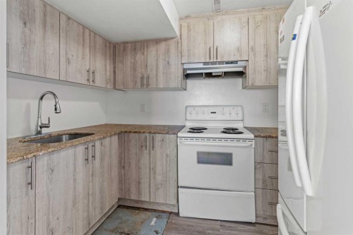 187 Falwood Way Ne, Calgary, AB - Indoor Photo Showing Kitchen