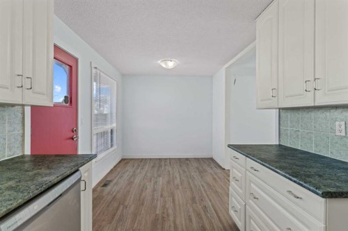 187 Falwood Way Ne, Calgary, AB - Indoor Photo Showing Kitchen With Upgraded Kitchen