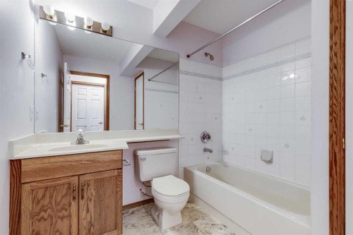 20 Douglasview Park Se, Calgary, AB 