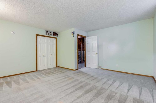20 Douglasview Park Se, Calgary, AB 