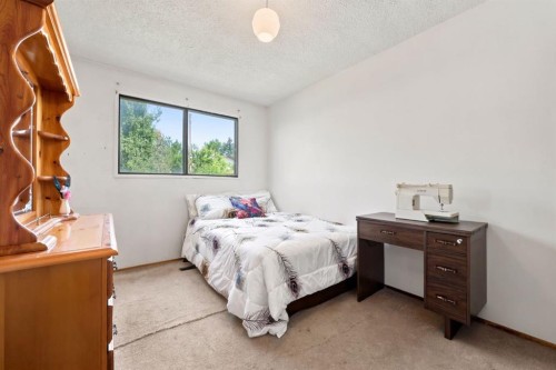 4308 38 Street Ne, Calgary, AB 