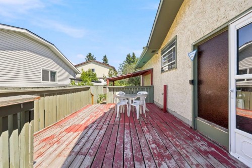 4308 38 Street Ne, Calgary, AB 