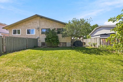 4308 38 Street Ne, Calgary, AB 