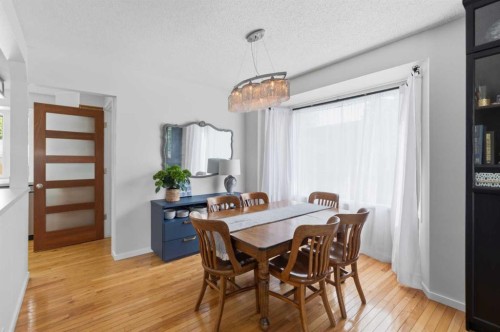 331 Queensland Circle Se, Calgary, AB - Indoor Photo Showing Dining Room