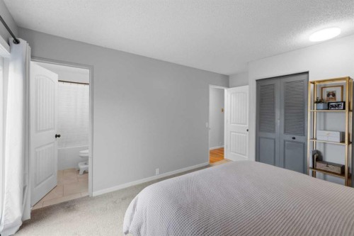 331 Queensland Circle Se, Calgary, AB - Indoor Photo Showing Bedroom