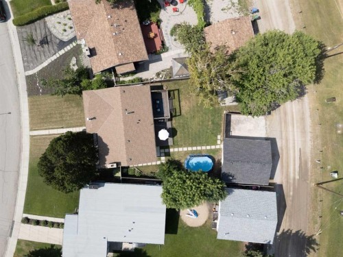 331 Queensland Circle Se, Calgary, AB - Outdoor
