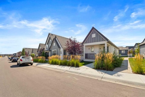 273 Lucas Avenue Nw, Calgary, AB 