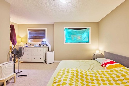 31 Pantego Lane Nw, Calgary, AB 
