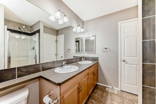 189 Copperstone Circle Se, Calgary, AB 