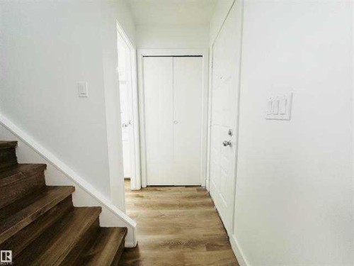 40 Pinecliff Close Ne, Calgary, AB 