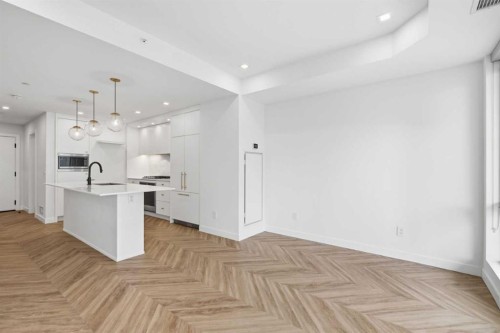 307-8445 Broadcast Avenue Sw, Calgary, AB - Indoor Photo Showing Kitchen
