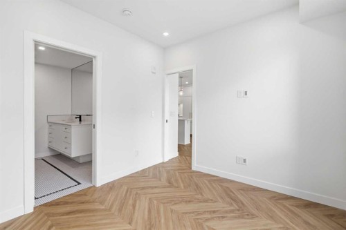 307-8445 Broadcast Avenue Sw, Calgary, AB - Indoor Photo Showing Other Room