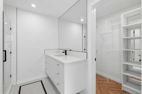 307-8445 Broadcast Avenue Sw, Calgary, AB - Indoor