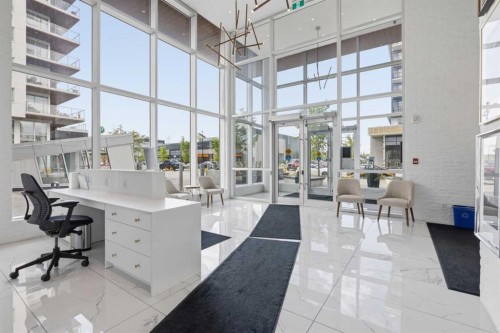 307-8445 Broadcast Avenue Sw, Calgary, AB - Indoor