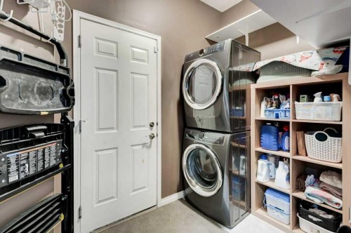 15 New Brighton Manor Se, Calgary, AB 