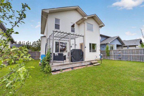 5 Havenfield Drive, Carstairs, AB 