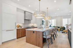 44 Greenwich Common NW Calgary, AB T3B 6P3