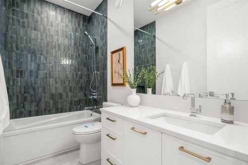44 Greenwich Heath Nw, Calgary, AB 