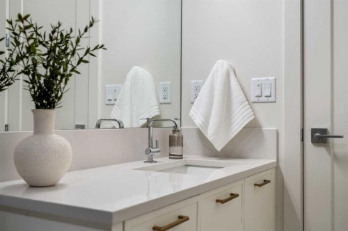 44 Greenwich Heath Nw, Calgary, AB 