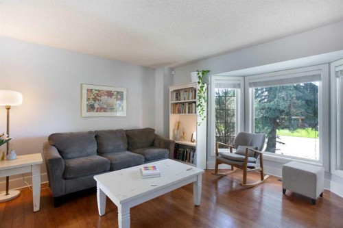 56 Deersaxon Circle Se, Calgary, AB - Indoor Photo Showing Living Room