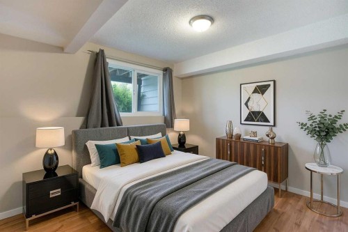 3627 Cedarille Drive Sw, Calgary, AB - Indoor Photo Showing Bedroom