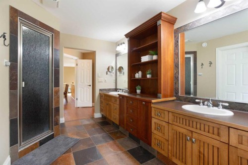 57-39408 Range Road 21, Rural Lacombe County, AB - Indoor Photo Showing Bathroom