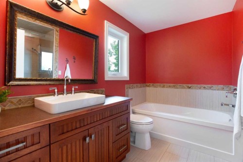 57-39408 Range Road 21, Rural Lacombe County, AB - Indoor Photo Showing Bathroom