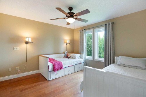 57-39408 Range Road 21, Rural Lacombe County, AB - Indoor Photo Showing Bedroom