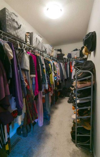 121 Carringvue Park Nw, Calgary, AB - Indoor With Storage