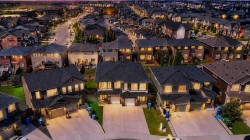 121 Carringvue Park NW Calgary, AB T3P 1L1