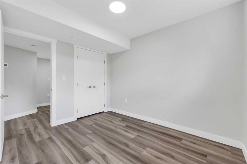 121 Carringvue Park Nw, Calgary, AB - Indoor Photo Showing Other Room