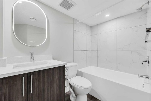121 Carringvue Park Nw, Calgary, AB - Indoor Photo Showing Bathroom