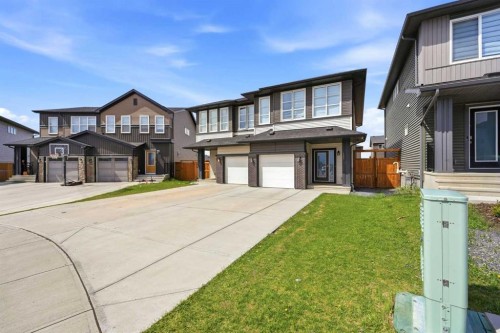 121 Carringvue Park Nw, Calgary, AB - Outdoor