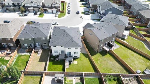 121 Carringvue Park Nw, Calgary, AB - 