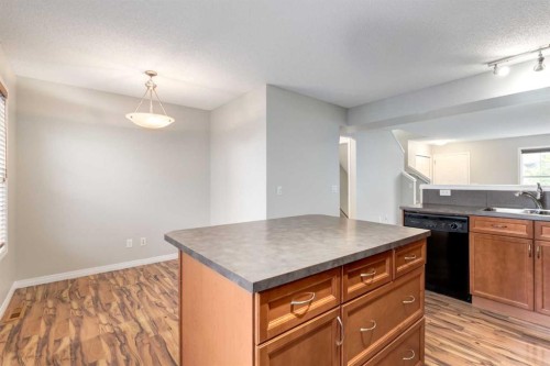 3294 New Brighton Gardens Se, Calgary, AB 