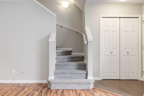 3294 New Brighton Gardens Se, Calgary, AB 