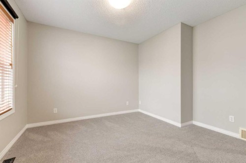 3294 New Brighton Gardens Se, Calgary, AB 