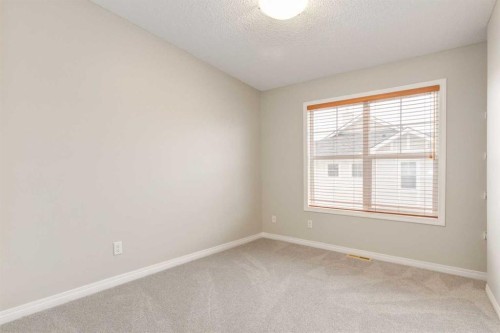 3294 New Brighton Gardens Se, Calgary, AB 
