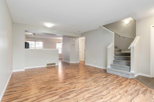 3294 New Brighton Gardens Se, Calgary, AB 